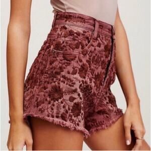 Free People / Etienne Field High Rise Embroidered Shorts / sz 28